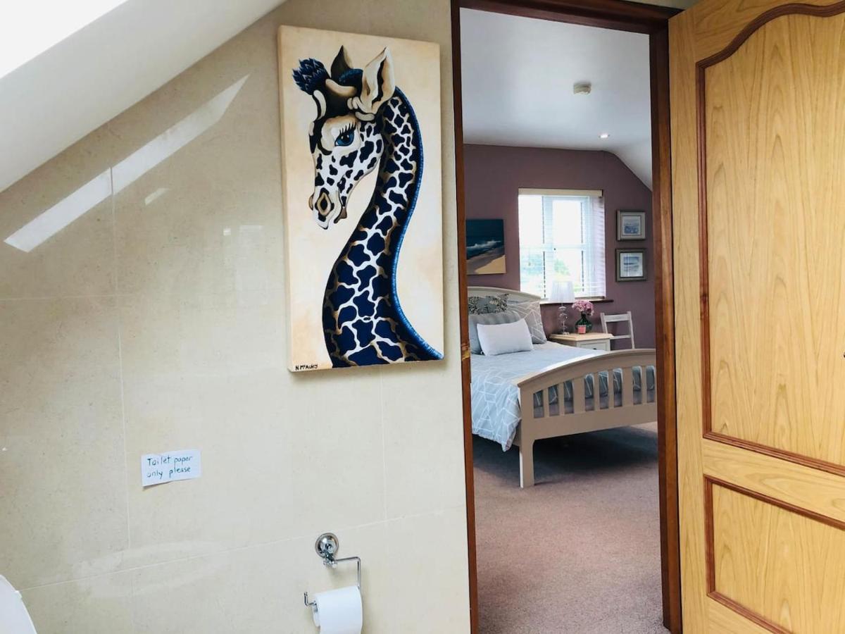 Connemara. 3 Bedroom, 8 Bed, Holiday Home Galway Dış mekan fotoğraf