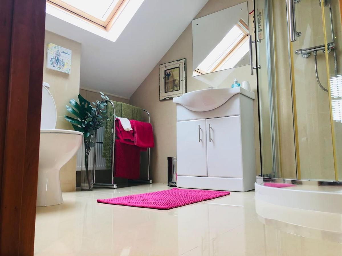 Connemara. 3 Bedroom, 8 Bed, Holiday Home Galway Dış mekan fotoğraf