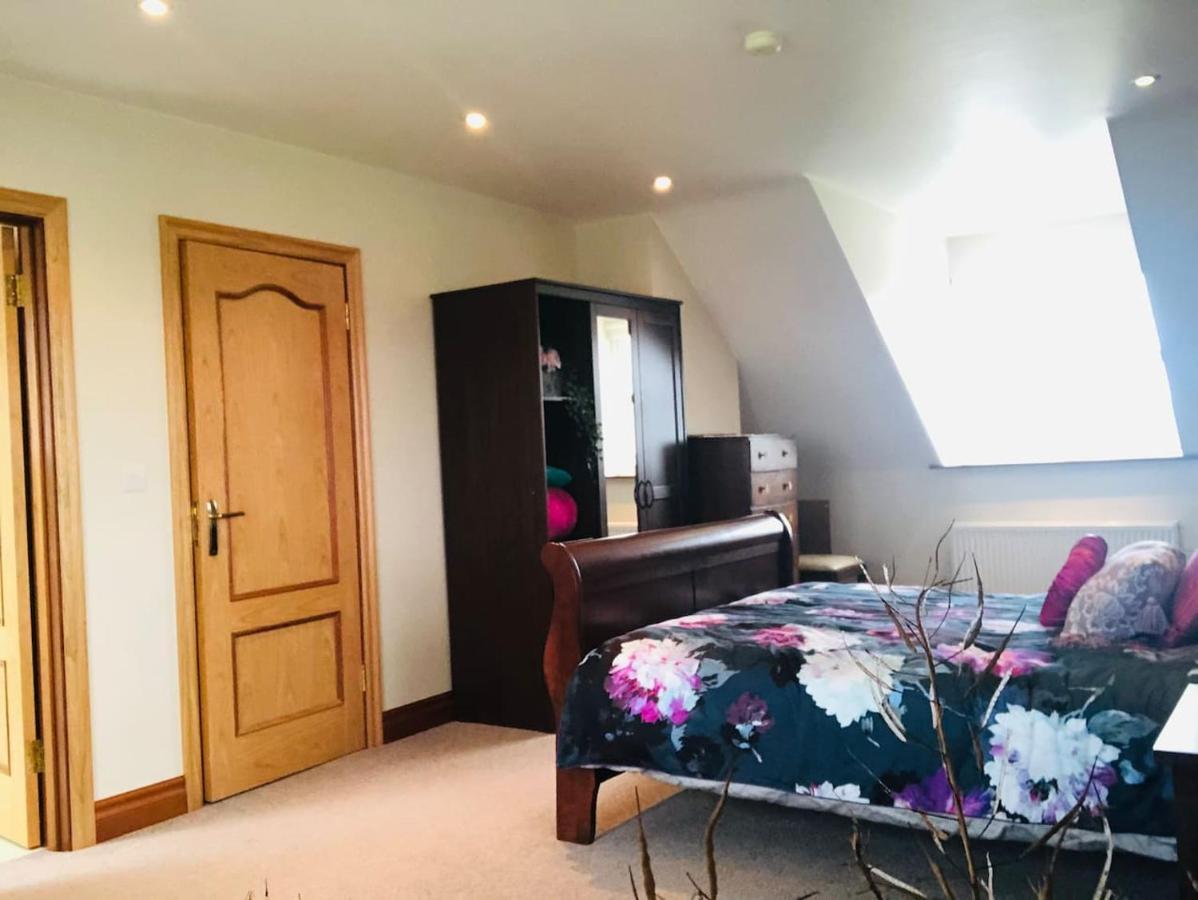 Connemara. 3 Bedroom, 8 Bed, Holiday Home Galway Dış mekan fotoğraf