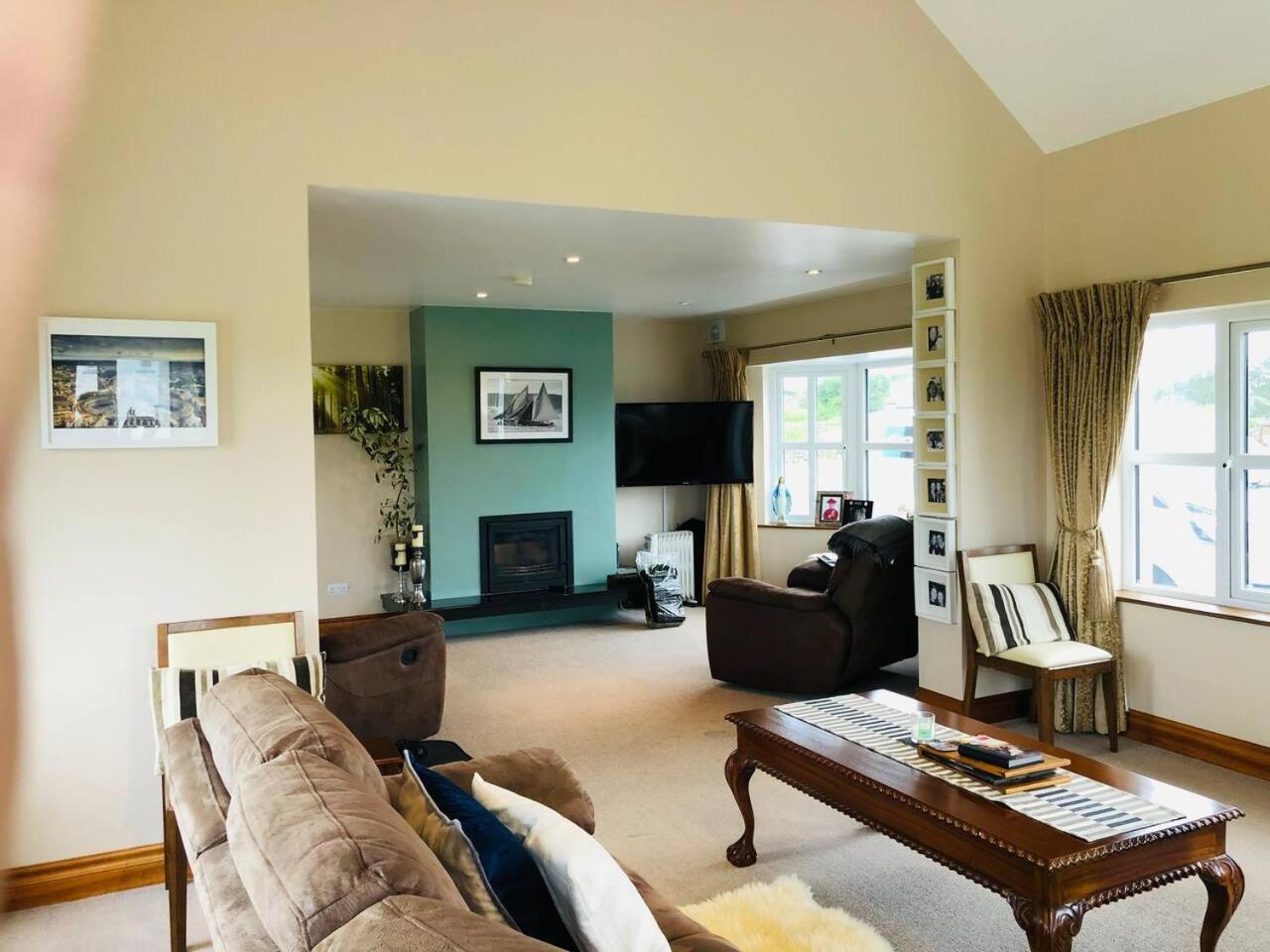 Connemara. 3 Bedroom, 8 Bed, Holiday Home Galway Dış mekan fotoğraf
