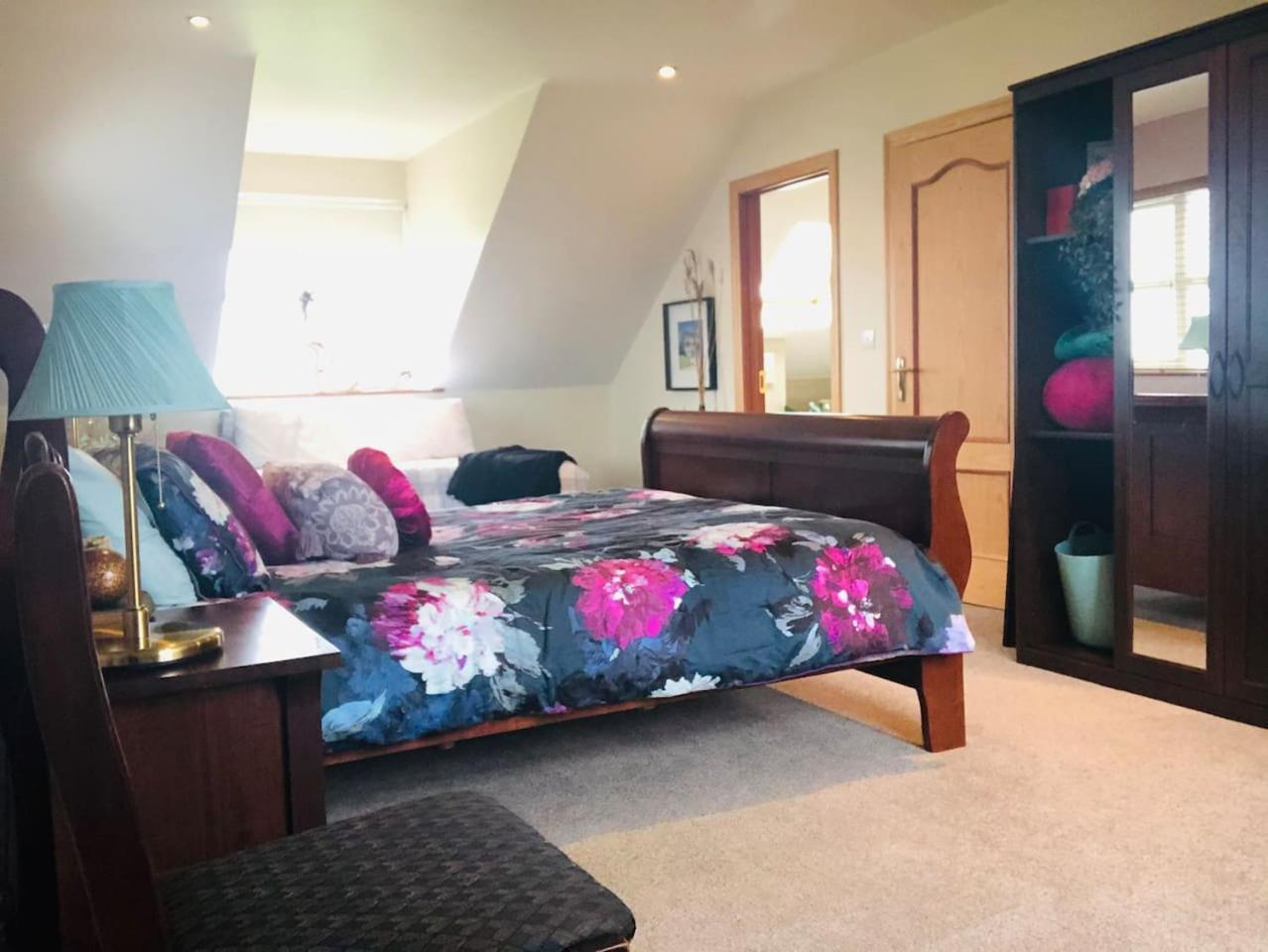Connemara. 3 Bedroom, 8 Bed, Holiday Home Galway Dış mekan fotoğraf
