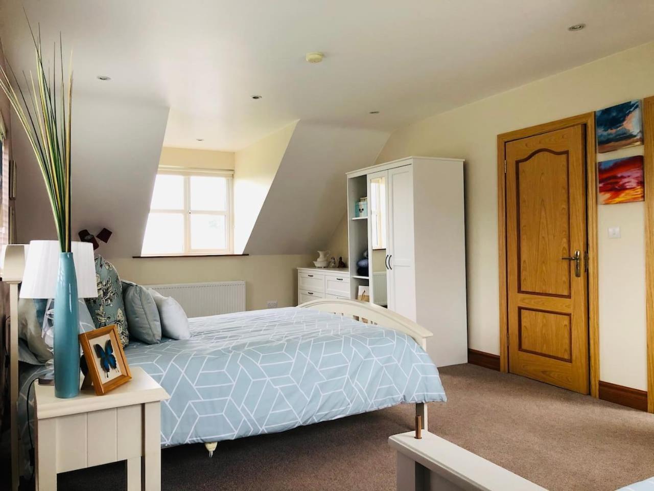 Connemara. 3 Bedroom, 8 Bed, Holiday Home Galway Dış mekan fotoğraf